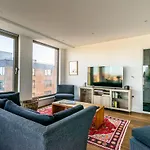 Cityscape @ Ryedale House דירה יורק